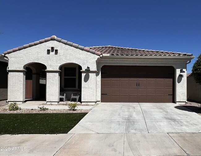 Primary Photo - 9846 E Talon Ave