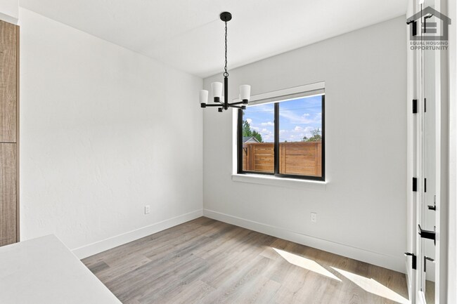 Building Photo - 2Bed/2.5Bath 2-Story Luxury Condo in Redmond, OR! -- BRAND NEW! NEVER LIVED IN!