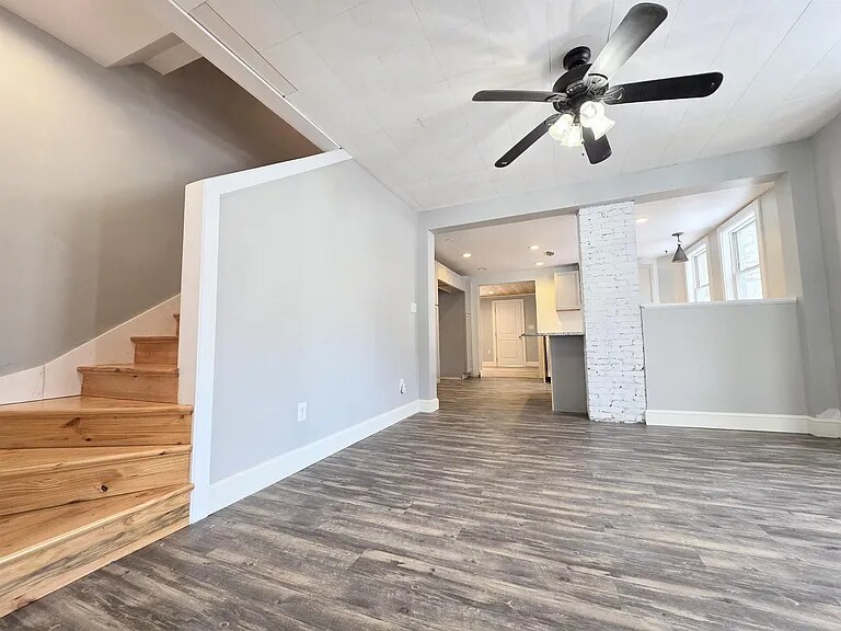 Building Photo - 75 Valley St