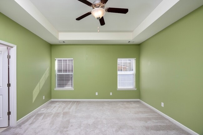 Building Photo - 2437 Duxbury Dr