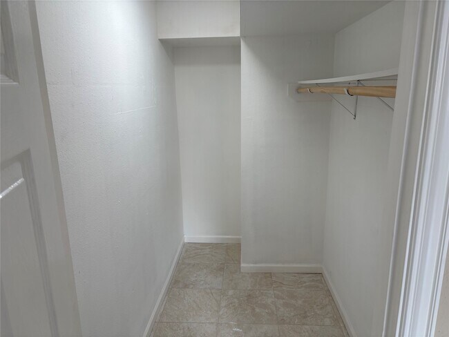 Building Photo - 4645 Wild Indigo St
