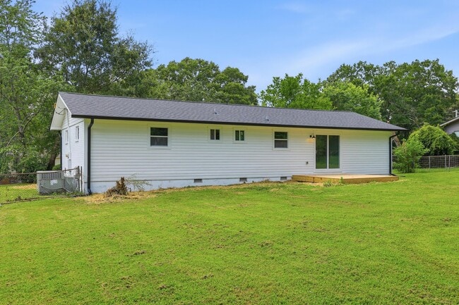 Building Photo - 508 Hiawatha Cir