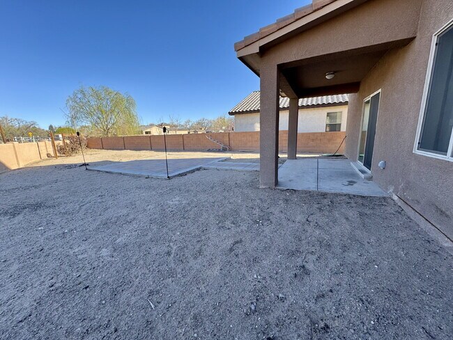 Building Photo - Move in Special 1/2 off first full month's...