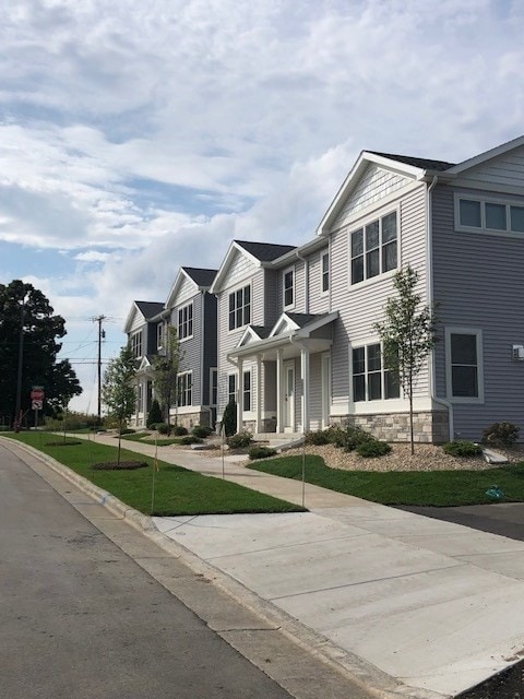 Building Photo - 3630 Angelus Wy