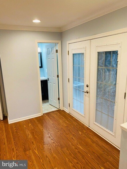 Building Photo - 8825 Goose Landing Cir