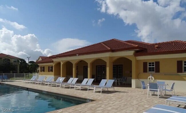 Building Photo - 4105 Residence Drive