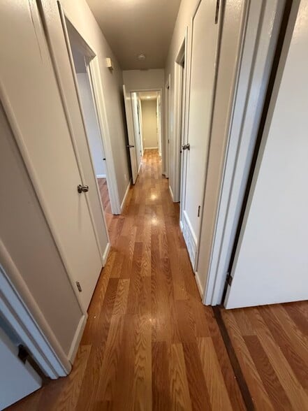 Building Photo - 614 Rincon Rd