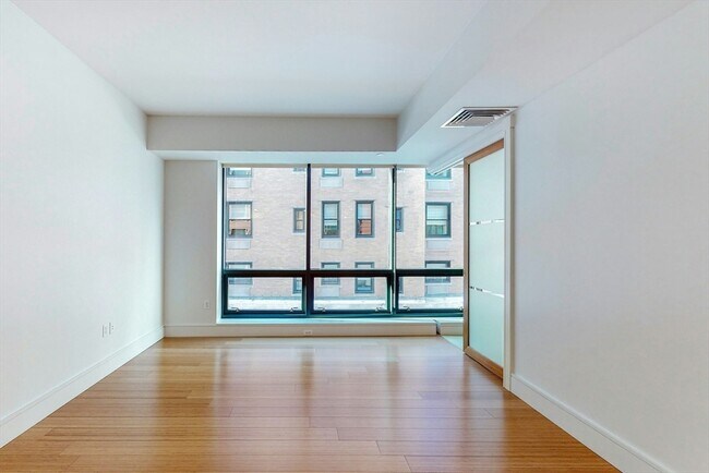 Building Photo - 45 Province St