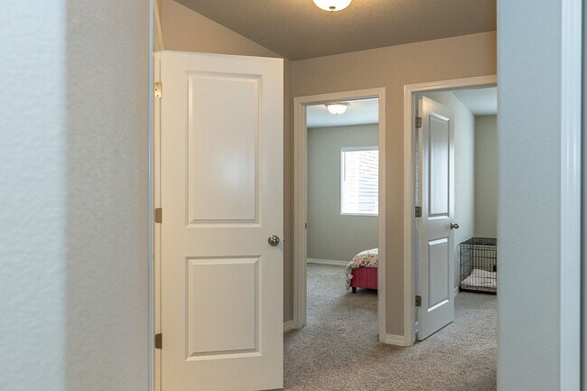 Building Photo - 4535 Samaritan Lp