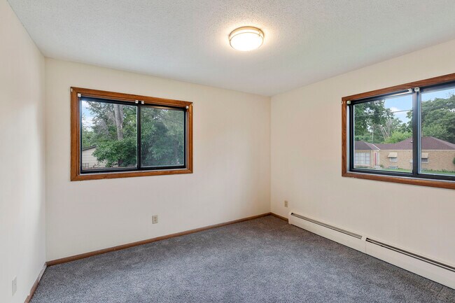 Building Photo - 7400 Penn Ave S