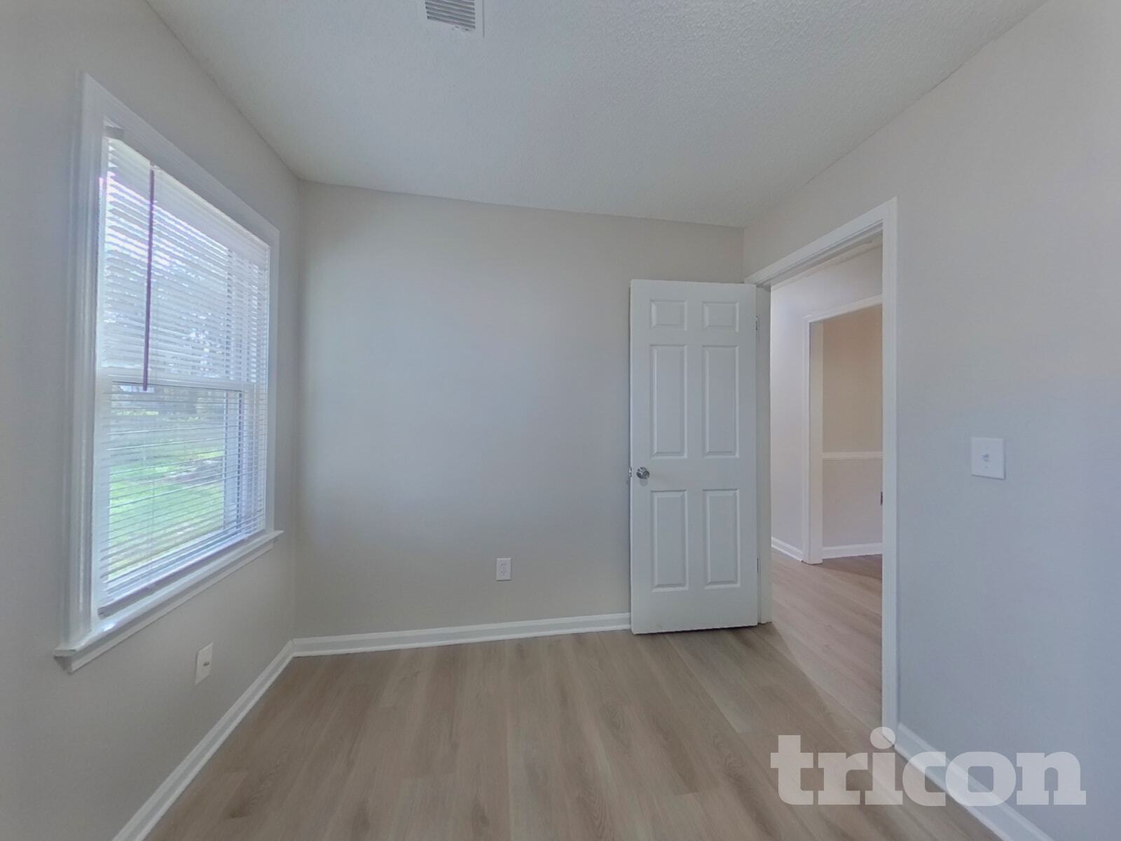 Building Photo - 308 Kenton Dr