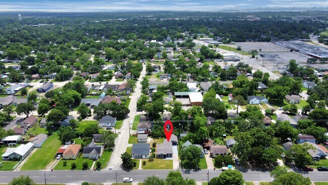 Building Photo - 503 Schilling Ave