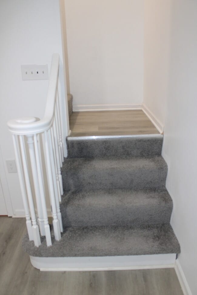 Building Photo - Move in Special - 4 Bedroom and 3 full bat...