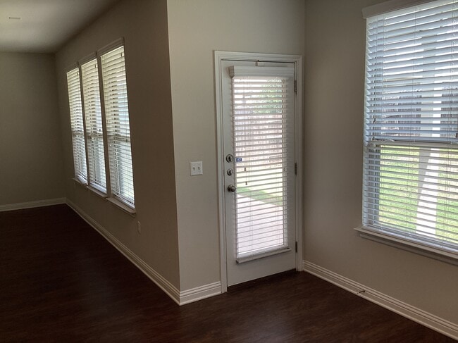 Building Photo - 6109 Gerard Dr