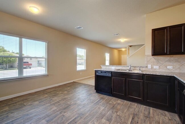 Building Photo - 15216 Bullbrier Rd