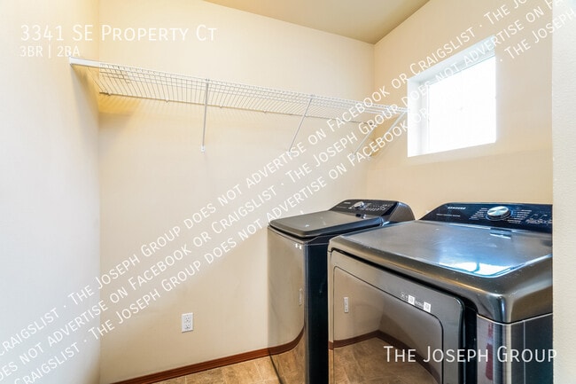 Building Photo - 3341 SE Property Ct