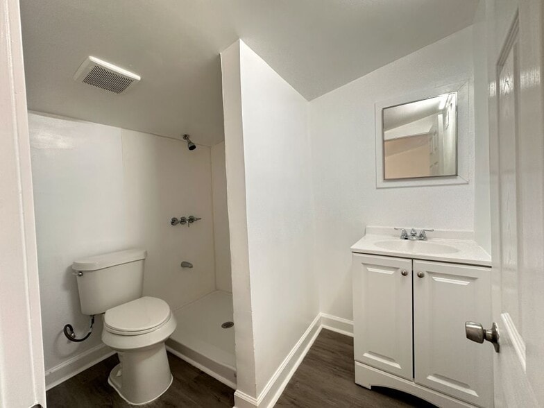 Building Photo - 2516 Ivy St