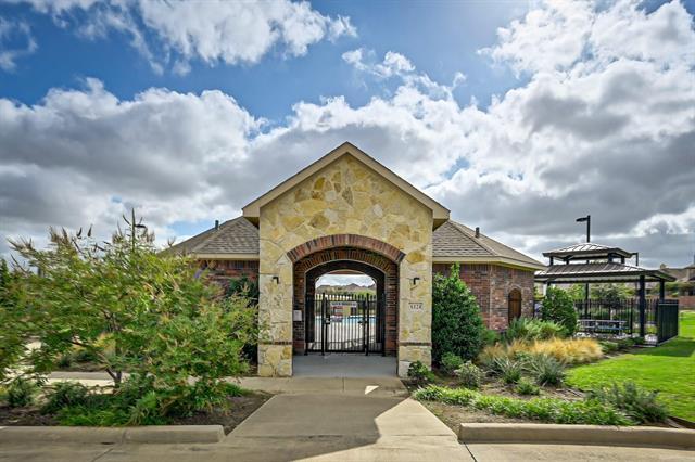 Building Photo - 8445 Fawn Creek Dr