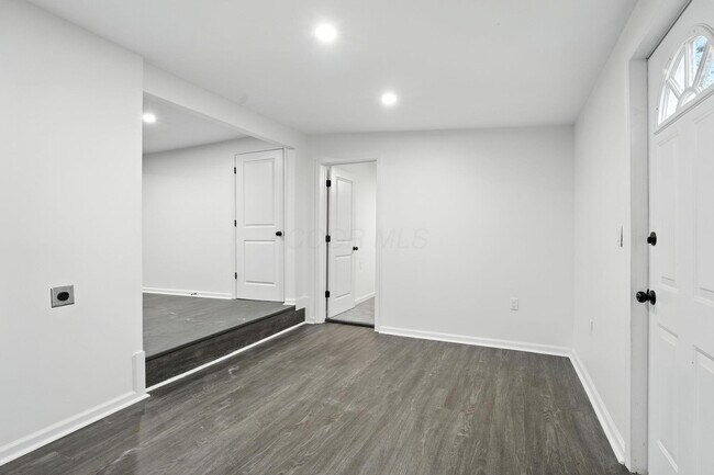 Building Photo - 354 Fernhill Ave