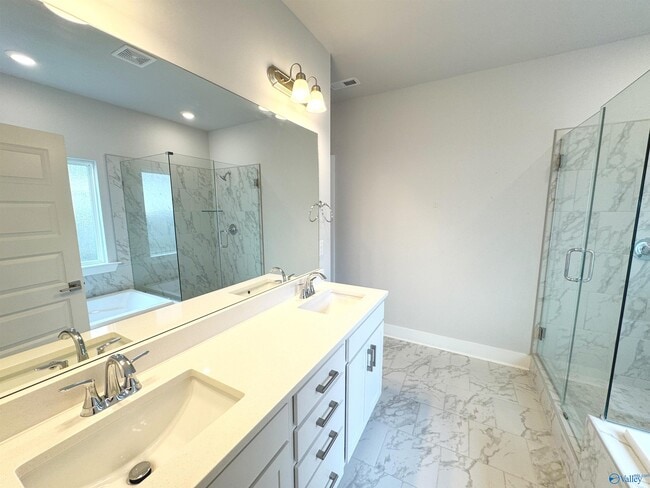 Building Photo - 463 Raleigh Elm Dr
