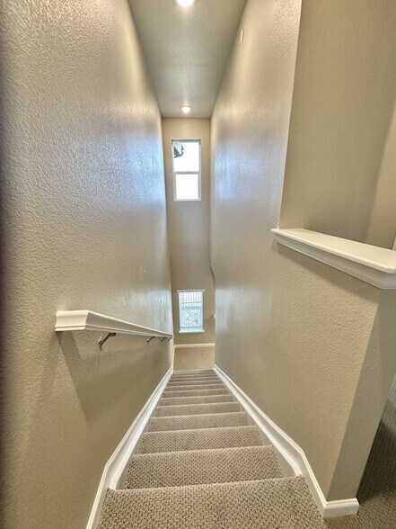 Building Photo - 6800 Merseyside Ln