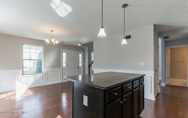 Building Photo - 507 Lexington Mews