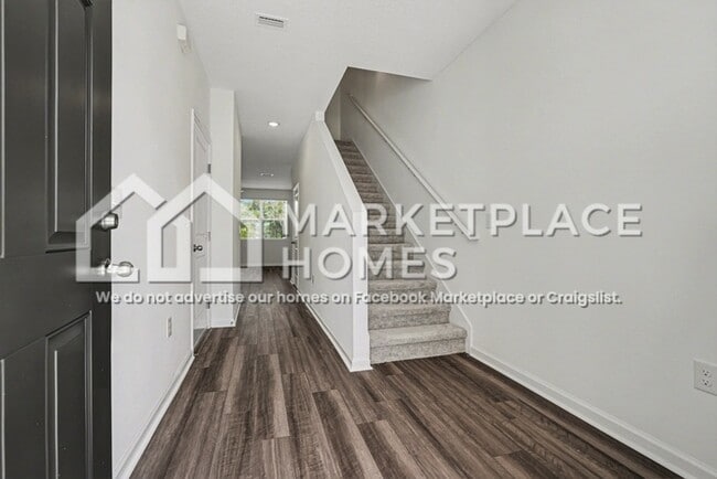 Building Photo - 11777 Sylvia St