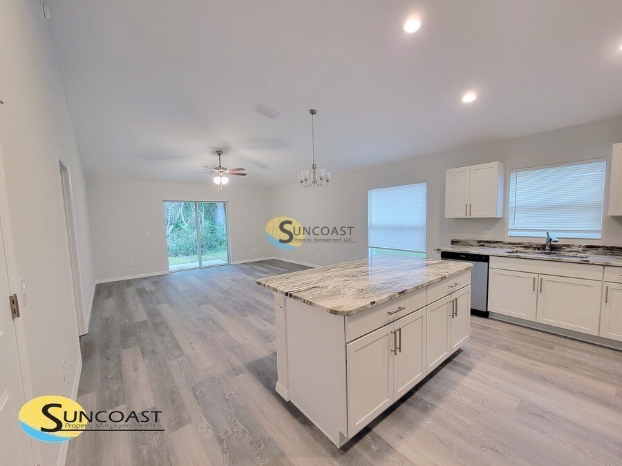 Building Photo - 329 Marion Oaks Blvd