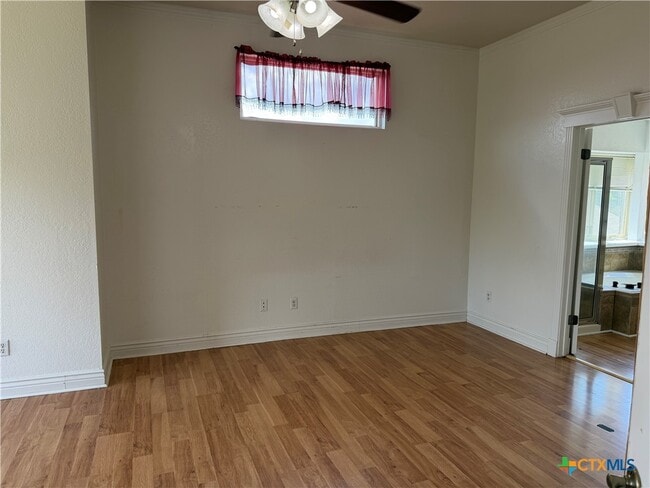 Building Photo - 2208 Illinois Dr