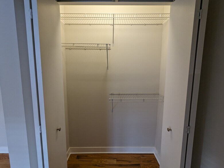 Building Photo - 2430 N Kedzie Blvd