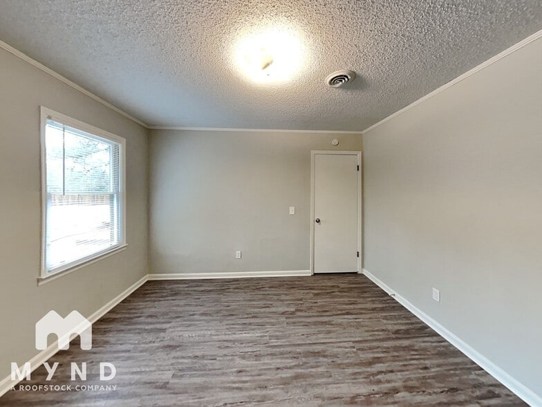 Building Photo - 2814 Bay Leaf Dr SE