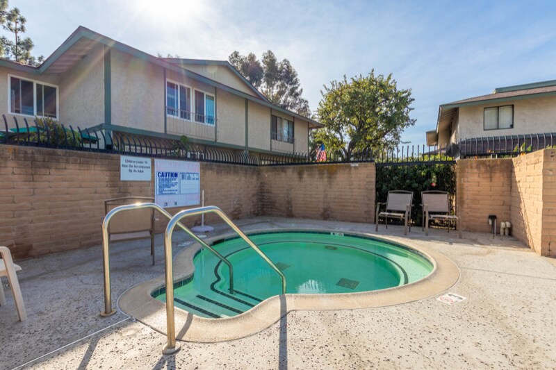 Building Photo - 10159 Caminito Volar