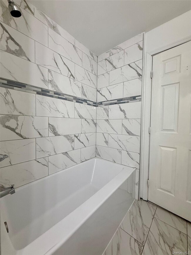 Building Photo - 9 Arlington Pl