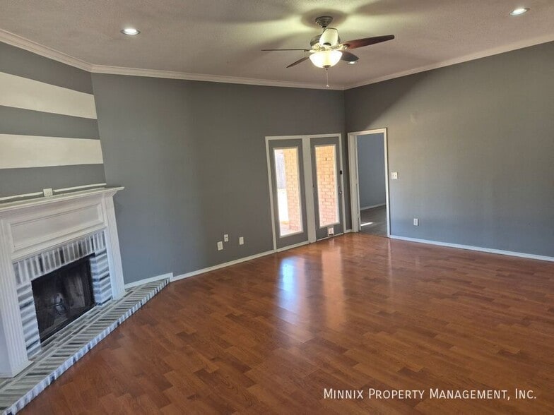 Building Photo - 1923 76th St