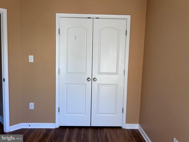 Building Photo - 9623 Smithview Pl