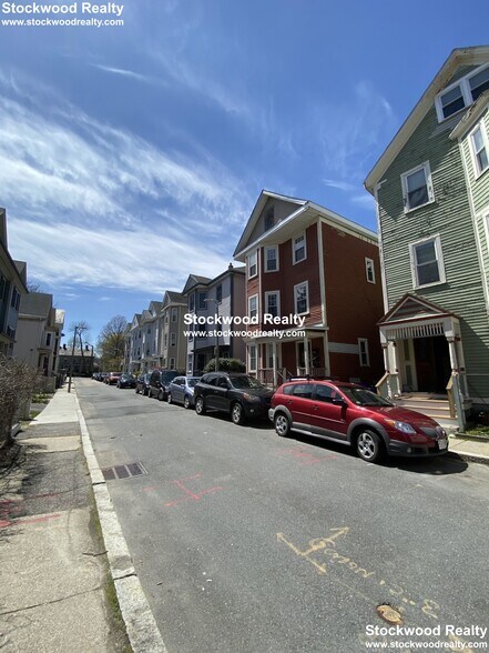 Building Photo - 18 Haverford St