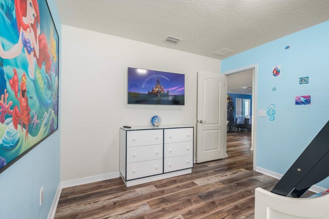 Building Photo - 1626 Lima Ave