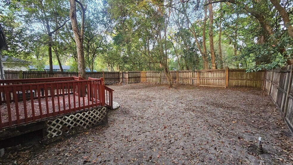 Building Photo - 9658 Gibson Ave