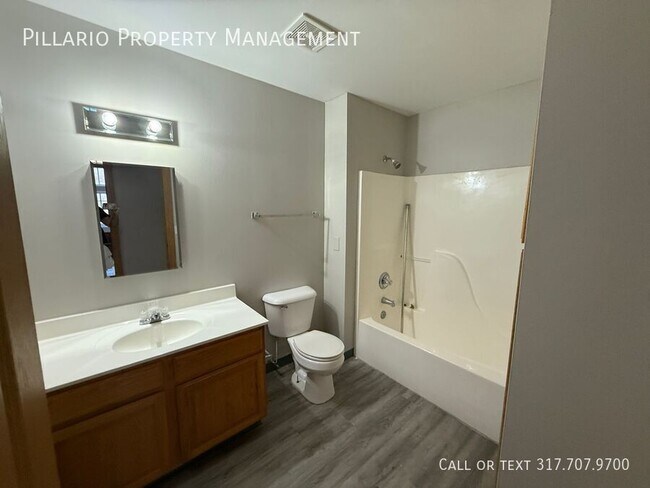 Building Photo - 401 N 10th St