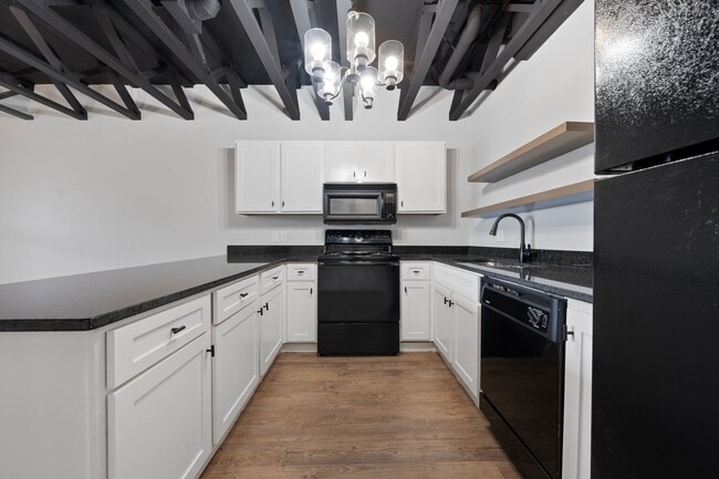 Interior Photo - Allen Place