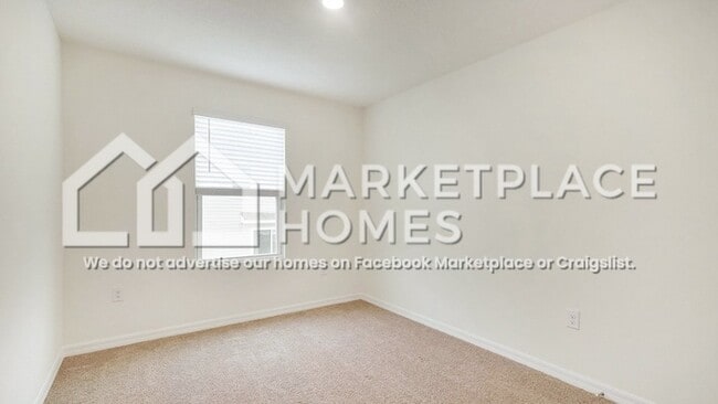 Building Photo - 6648 SW 81st Lp