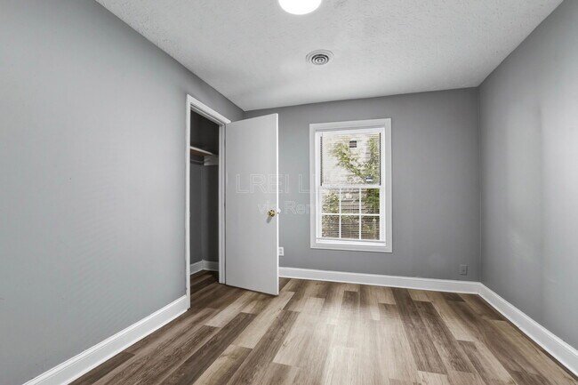 Building Photo - 2931 Virginia Ave