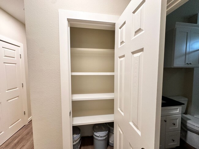 Building Photo - 3 Bed House Close to Historical Downtown Bryan