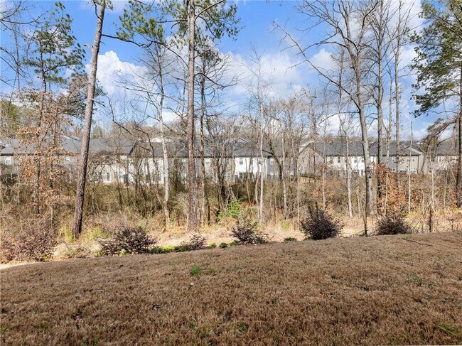 Building Photo - 680 Groover St