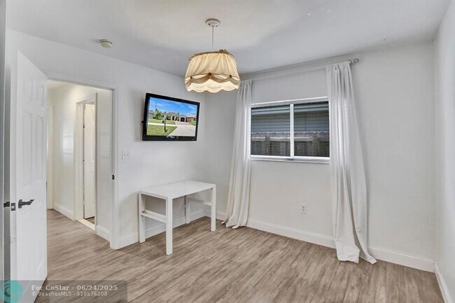Building Photo - 14221 SW 160th Terrace