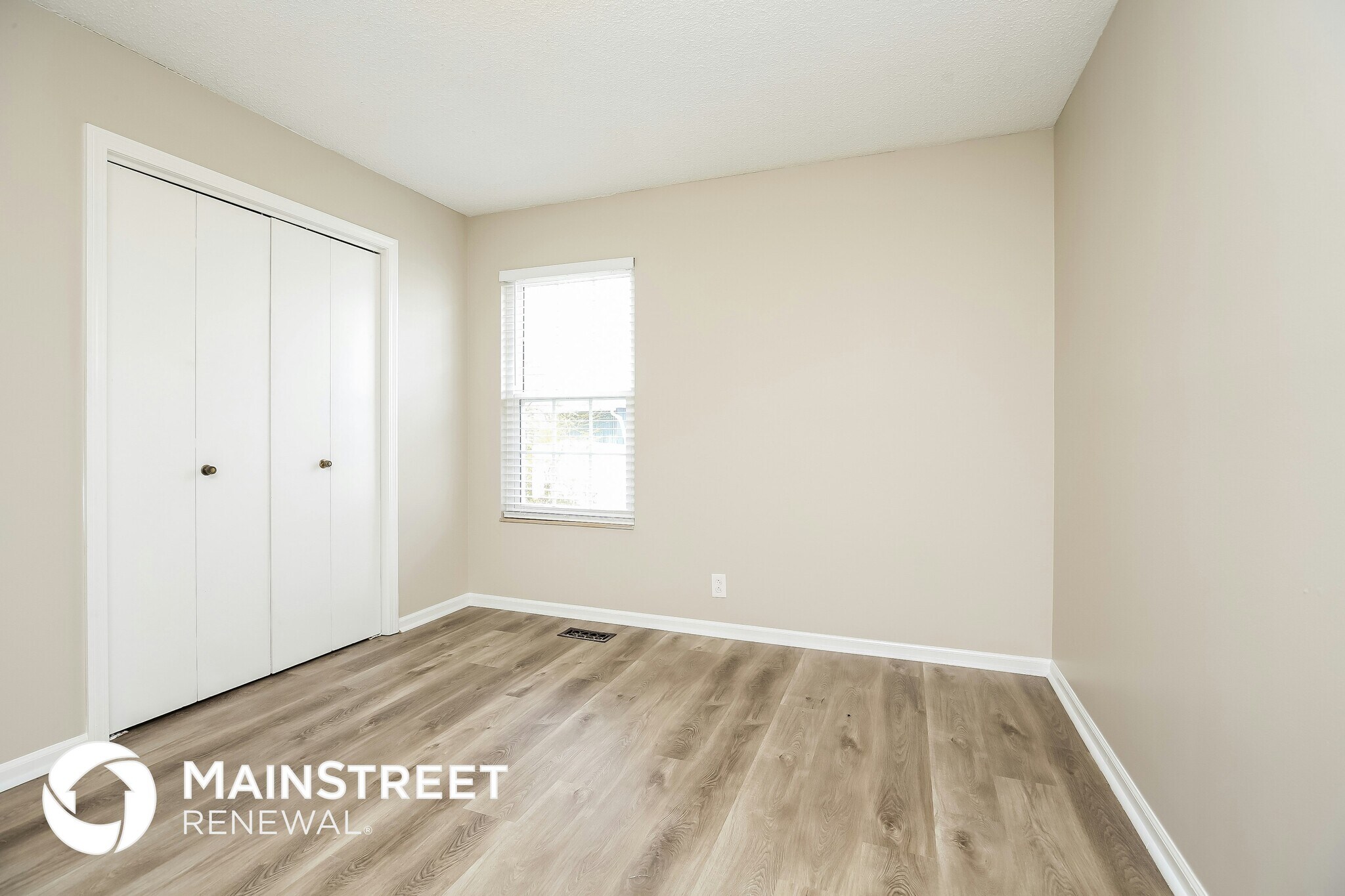 Building Photo - 613 Summertime Ct