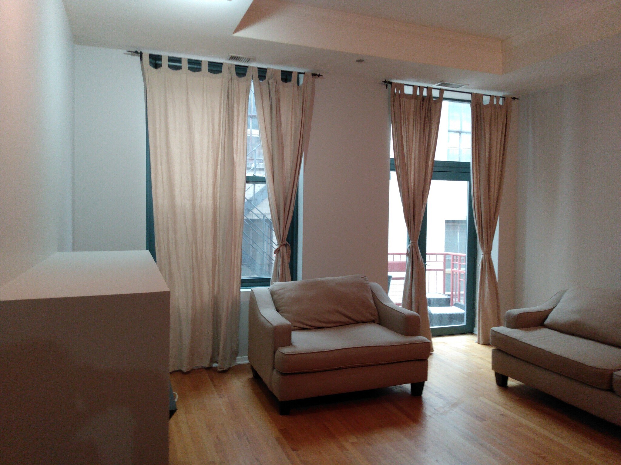 Building Photo - 208 W Washington St