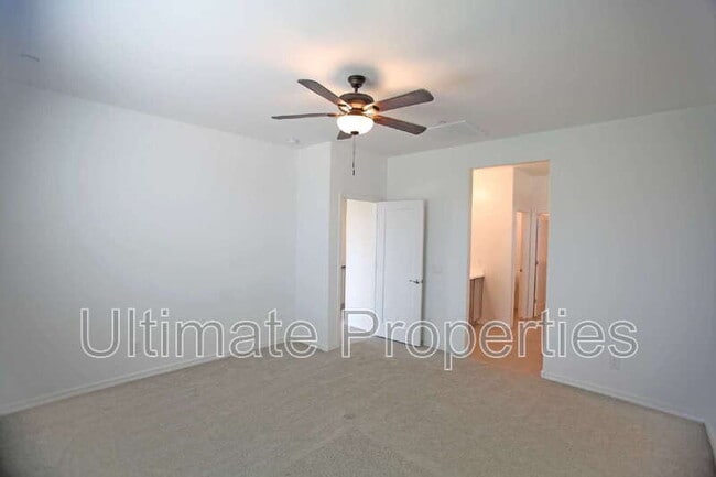 Building Photo - 13251 W Dale Ln
