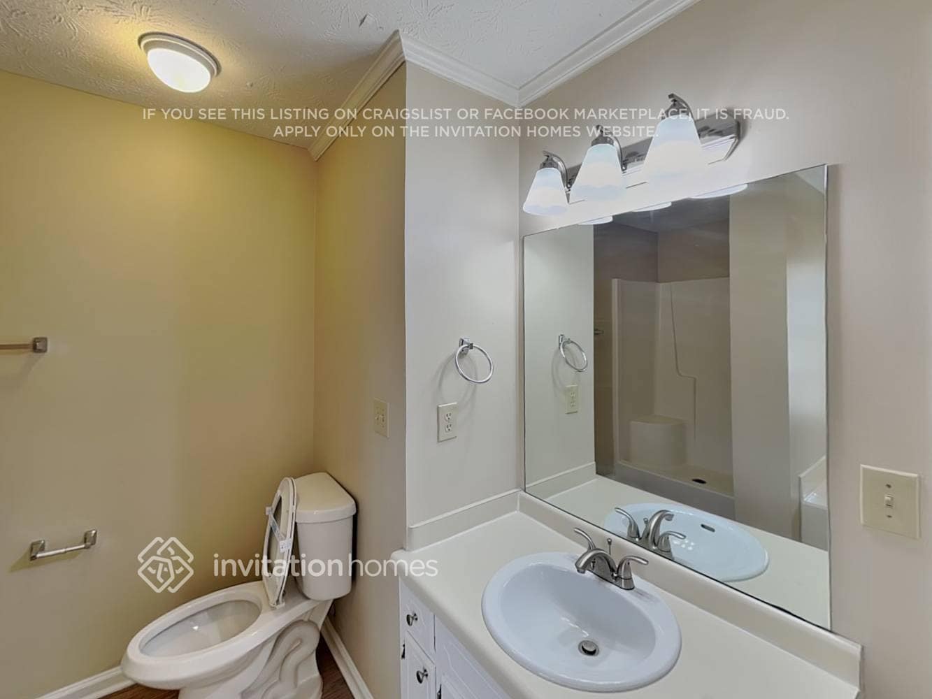 Building Photo - 921 David Dr