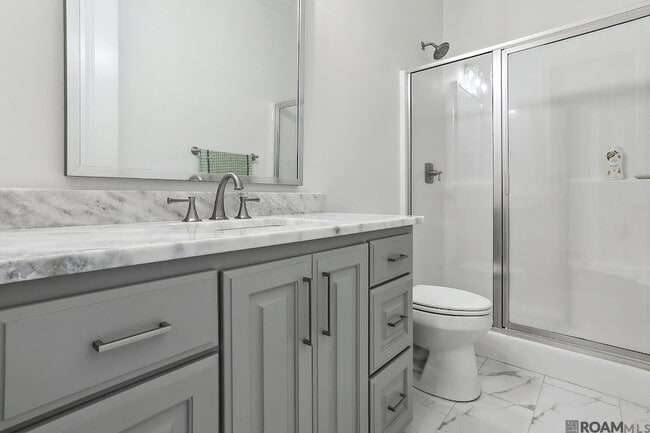 Building Photo - 17331 Fox Glove Ave